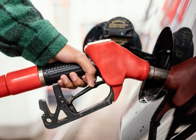 ANP muda regra de exibição do preço do combustível e libera delivery de gasolina